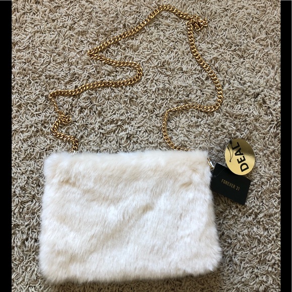 *SOLD* Forever 21 Chain Strap ‘Fur’ Purse - Picture 2 of 3